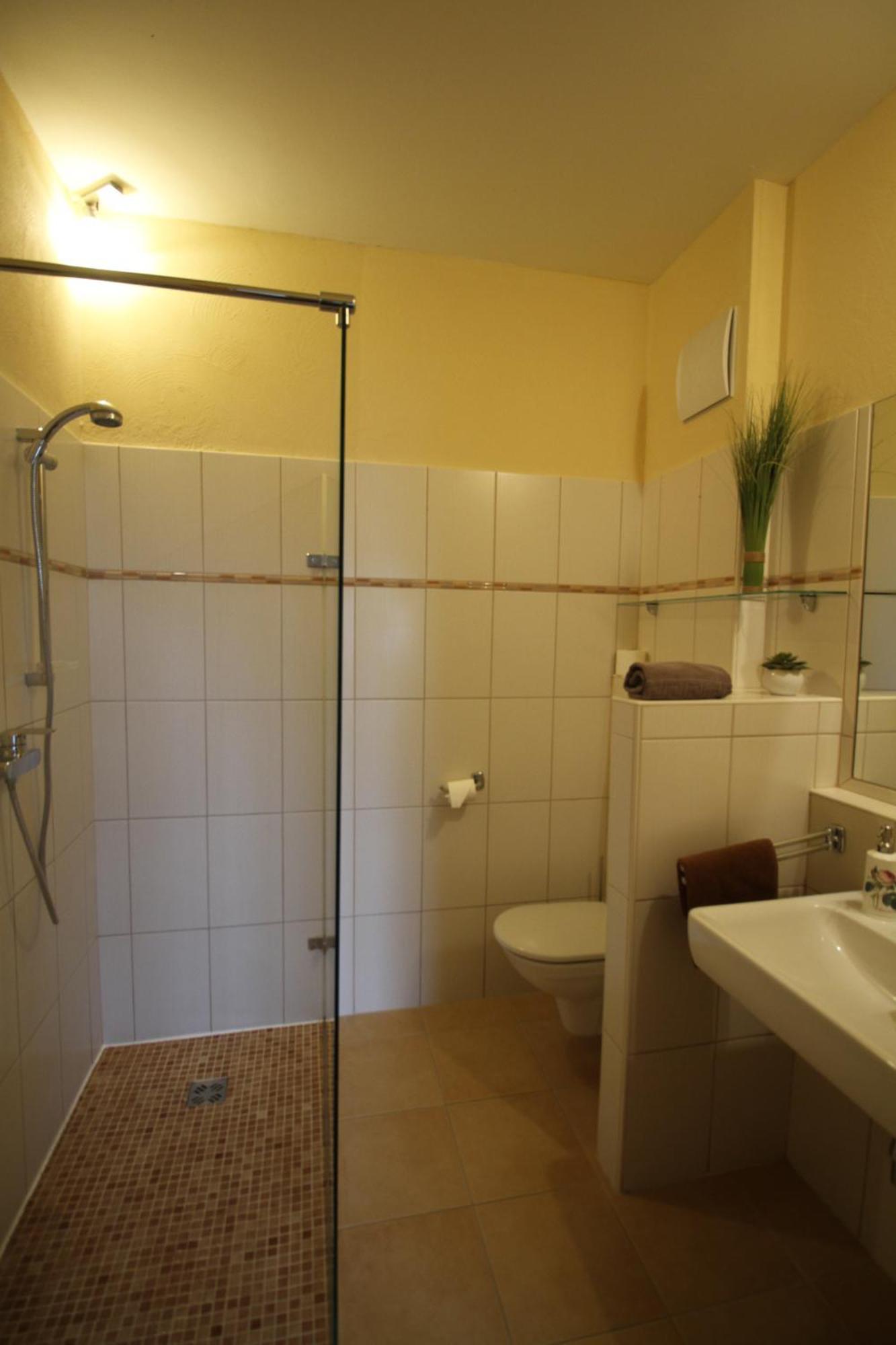 Rosenhotel - Serviced Apartments Zwentendorf Dış mekan fotoğraf