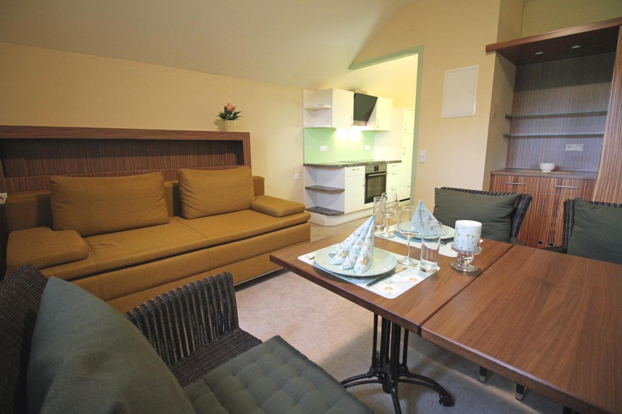 Rosenhotel - Serviced Apartments Zwentendorf Dış mekan fotoğraf